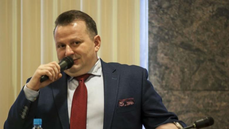Суд арестовал заместителя председателя Петросовета, подозреваемого во взятках