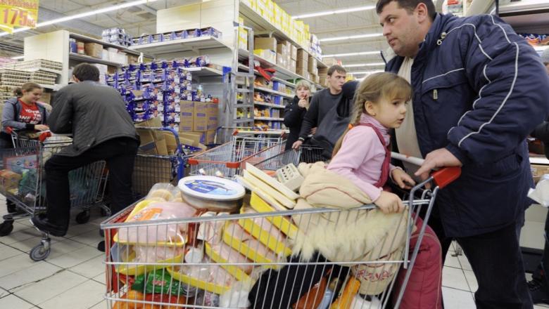 Стало известно, какие продукты в России взлетят в цене из-за коронавируса