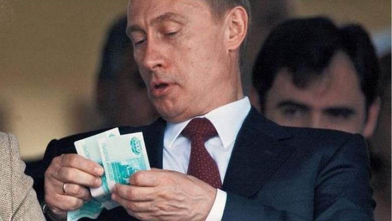 Путину доложили, насколько упал сбор налогов в России за время самоизоляции