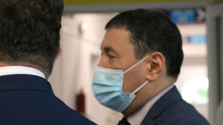 Министр здравоохранения Карелии рассказал, сколько медиков решились испробовать на себе вакцину от коронавируса 
