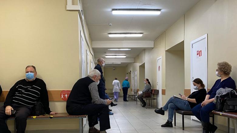 В Петрозаводске не попасть на прививку от коронавируса