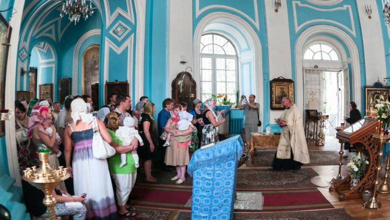 Стало известно, ограничат ли посещение храмов на Пасху