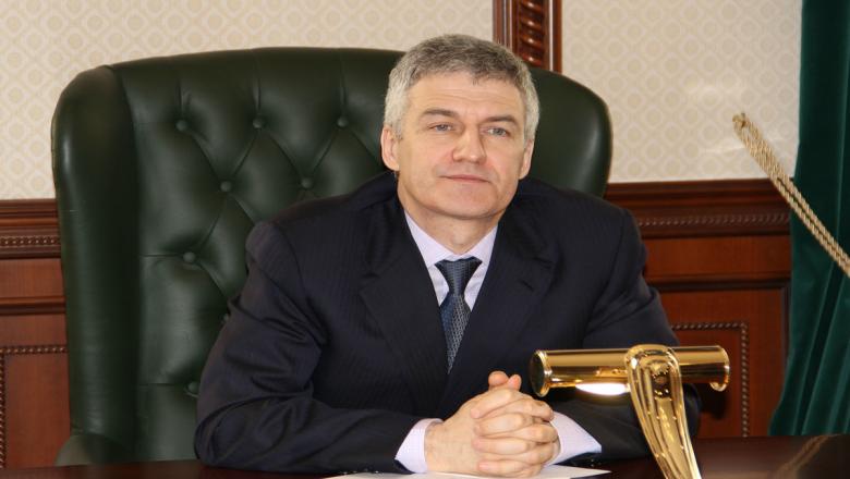 Парфенчиков предложил увеличить расходы на свою администрацию еще на 100 млн рублей 