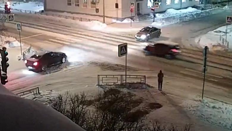 Петрозаводские водители догнали машину, которая чуть не устроила аварию в центре города