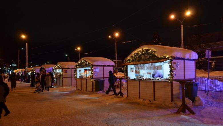 В Петрозаводске загорелась рождественская ярмарка