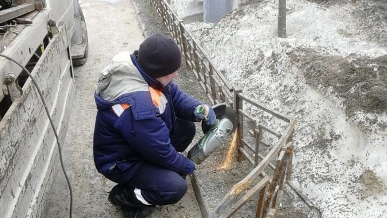 В Петрозаводске начали демонтировать ограждения на центральной улице города 