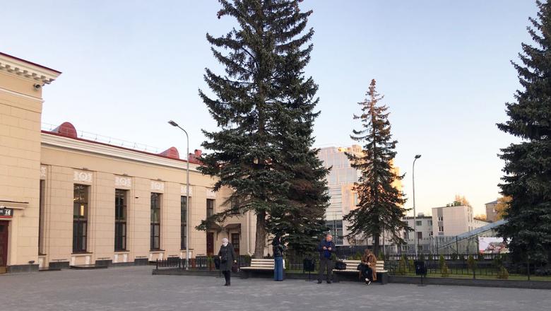 Жители Петрозаводска просят открыть на вокзале еще один выход