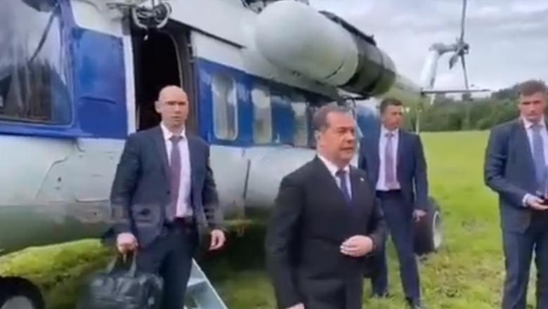 Медведев посетил пограничный пункт пропуска в  Вяртсиля