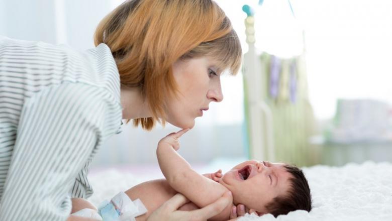 Минздрав Карелии рассказал, при каких симптомах младенцам и детям постарше надо вызывать врача