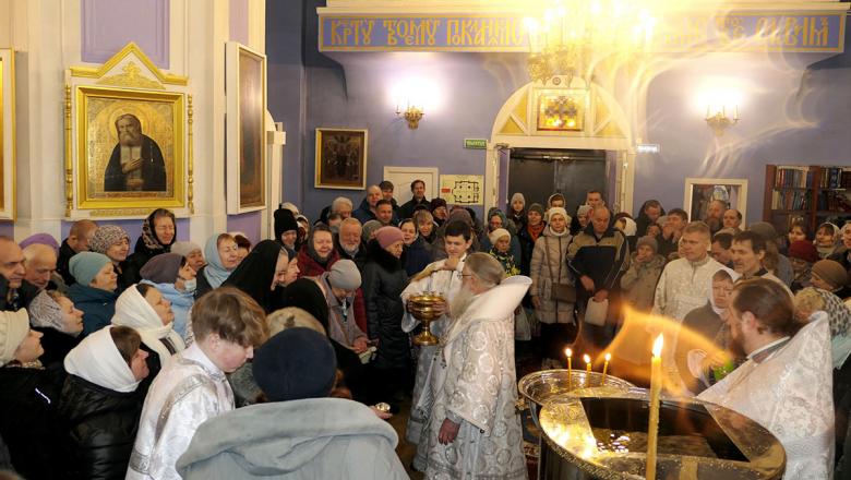 В Крестовоздвиженском соборе Петрозаводска зафиксировали необычное явление