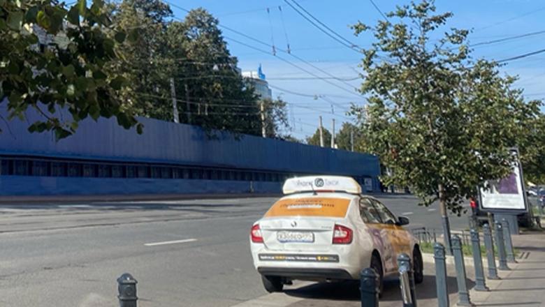 В России планируют запретить некоторым водителям парковку во дворах