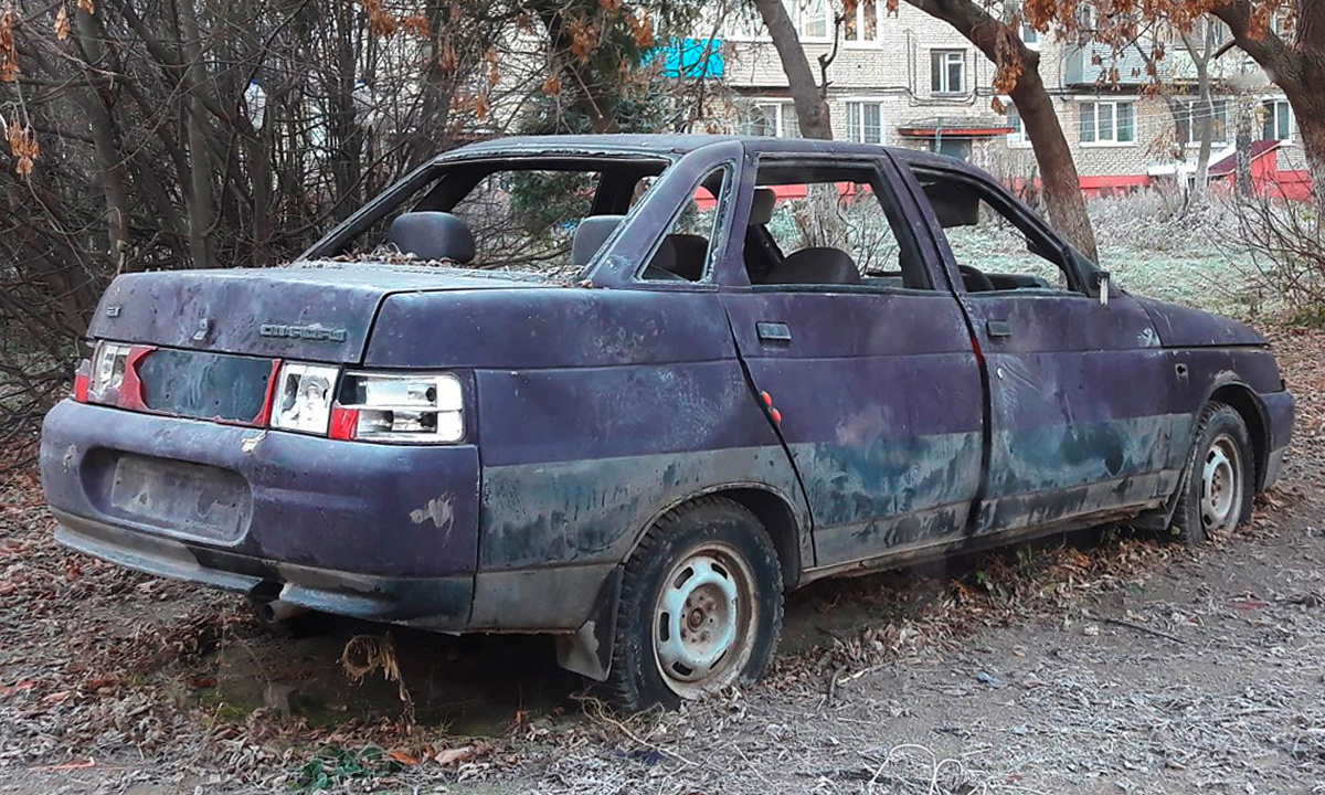 Как убрать брошенный автомобиль со двора