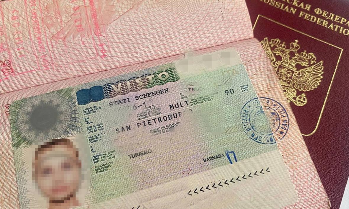 Шенгенская виза россиянам сейчас. Шенгенская виза. Финская мультивиза 2022. Мультивиза шенген. Категории шенгенских виз.