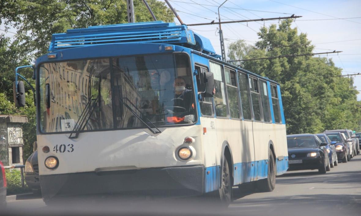 Сегодня петрозаводские пенсионеры смогут бесплатно ездить в троллейбусах |  01.10.2022 | Новости Петрозаводска - БезФормата