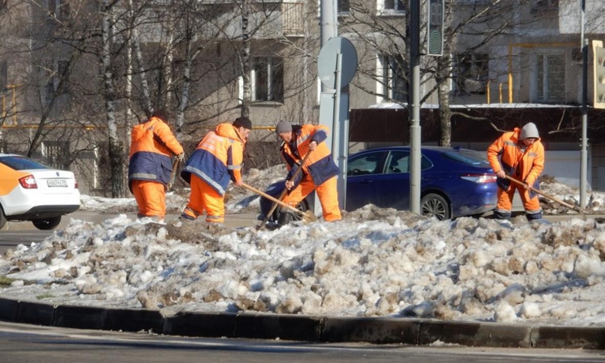 Петрозаводчан волнует проблема уборки города после зимы